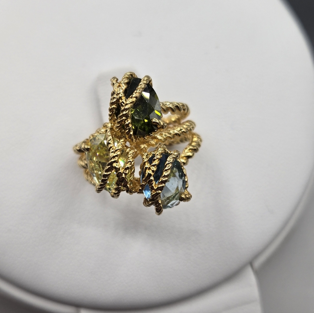 Swarovski Elements Gold & Multicolor Ring Made w Swarovski Crystals Size 7 - Picture 3 of 6